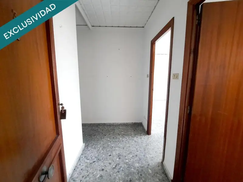 Apartamento en venta en Sagunto centro para inversores o reforma