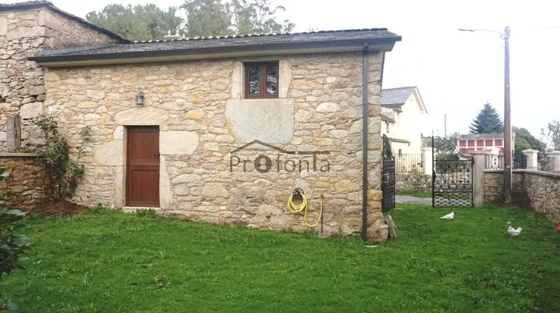 Casa de Piedra en Irixoa 2 Habitaciones para Reformar