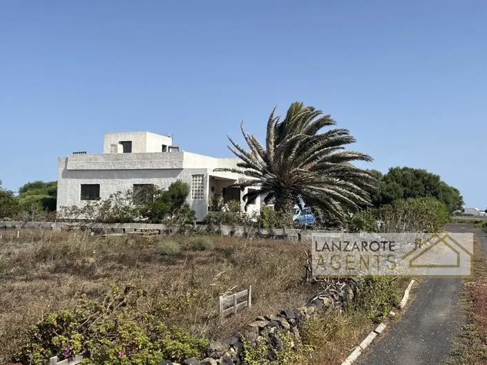 Finca Rústica en Venta Lanzarote Vistas Playa Famara
