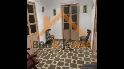 Casa antigua con local en Fiñana Centro