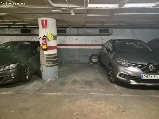 Plaza Parking Alquiler La Sagrera Coches Pequenos