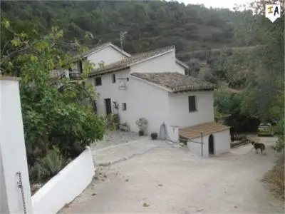 Casa Rural con 3 Apartamentos en Montefrío