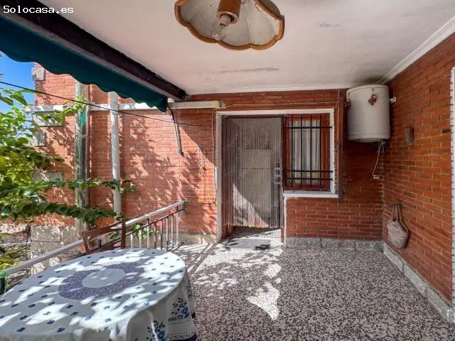 Casa Adosada La Adrada Jardin Amplio 3 Habitaciones Garaje