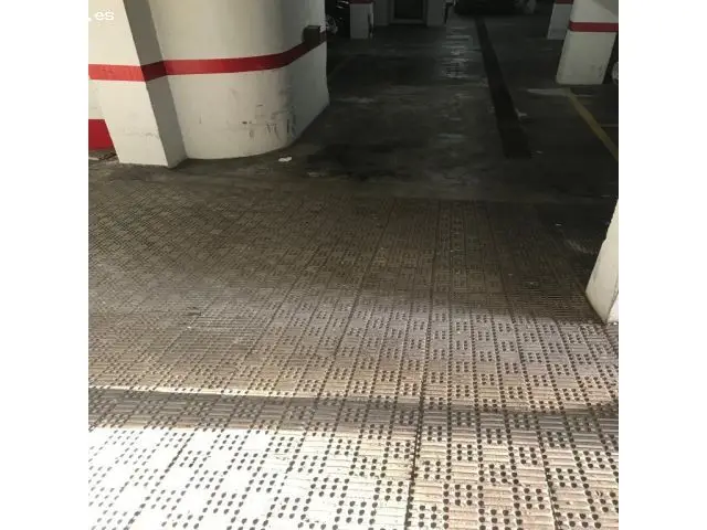 Alquiler Plaza Garaje Cadiz Avenida Andalucia Cerca Colegio Esclavas