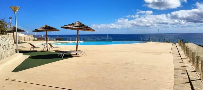 Casa en L'Altet con Piscina y Terraza Cerca de la Playa