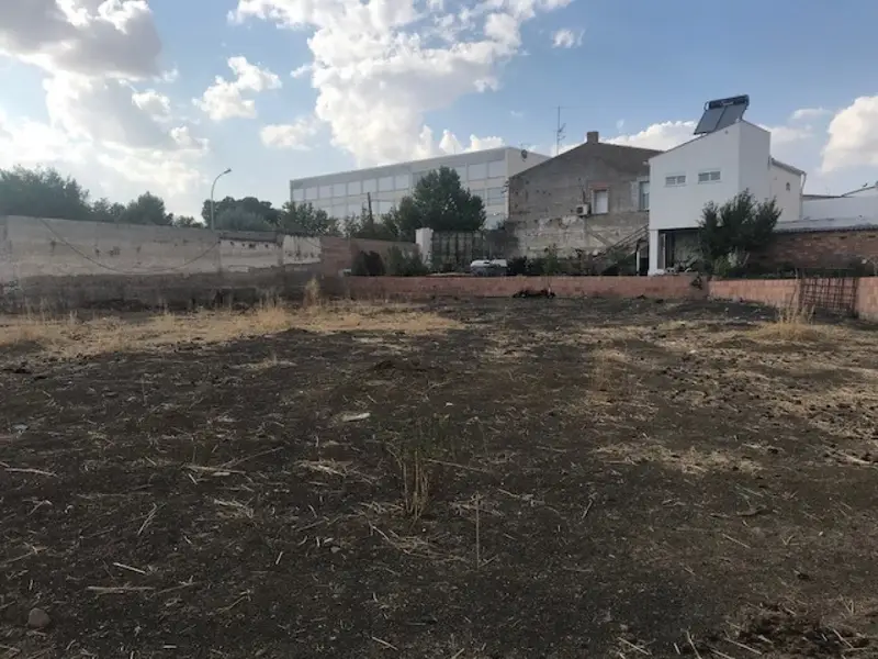 Venta Solar Belmez 2 Solares 1210m2