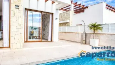 Chalet en Venta Cala Marques Llave en Mano con Piscina y Sotan