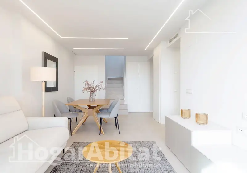 Apartamento en Denia con Piscina y Terraza a Estrenar