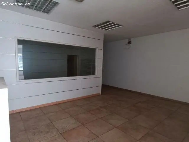 Local Comercial en Alquiler A Coru	115m2