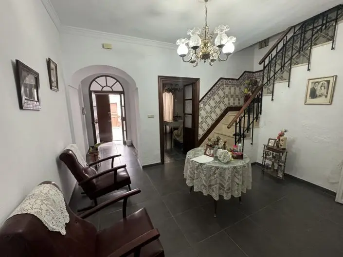 Casa Adosada 5 Dormitorios En Venta