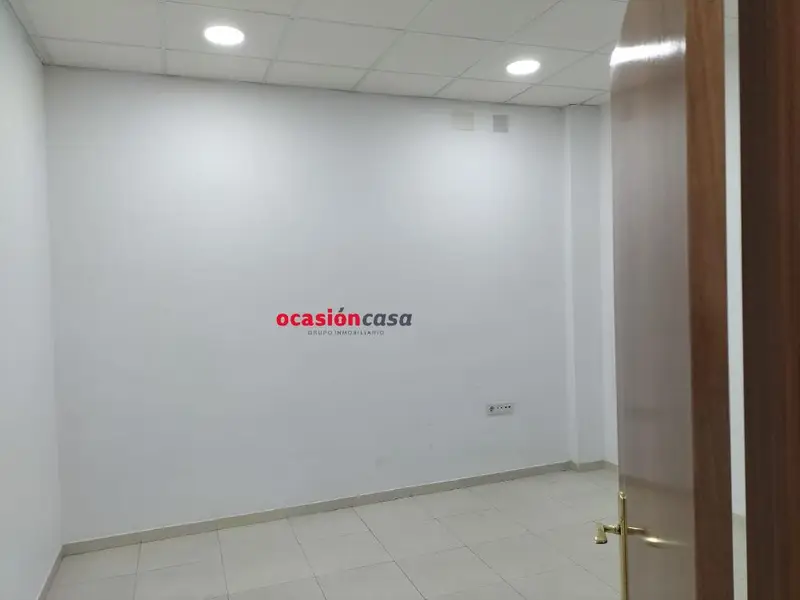 Venta Local Comercial Centro Pe	
arroya Pueblonuevo 120m2