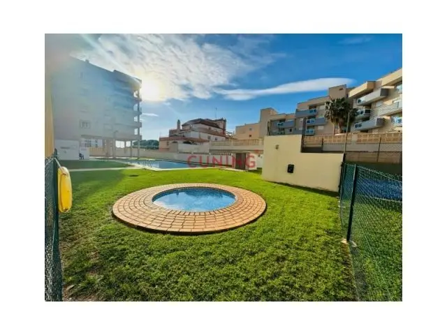 Apartamento en Venta Roquetas de Mar con Piscina y Garaje