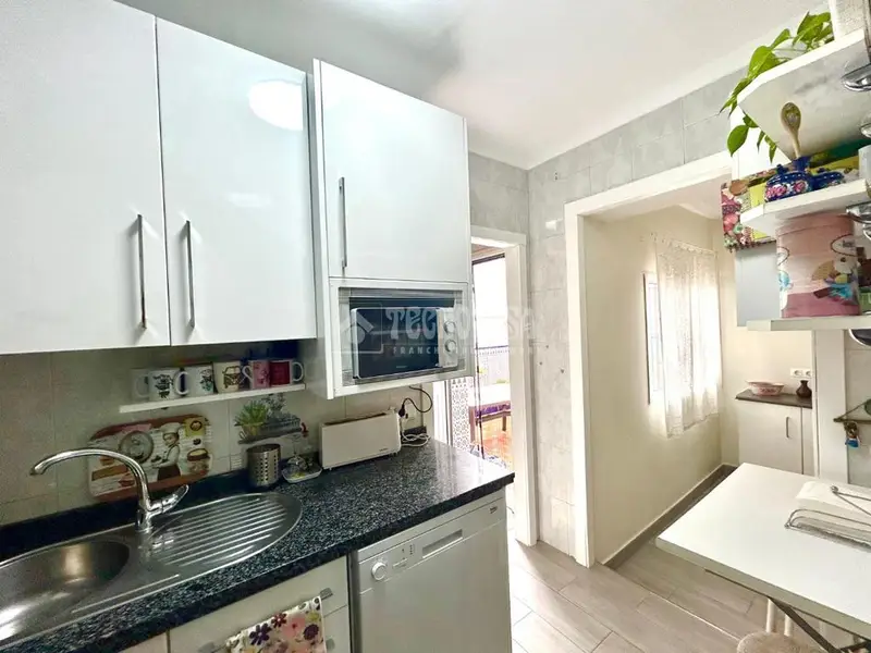 Casa Adosada en Los Bermejales 130m2 3 Dormitorios 2 Baños Patio