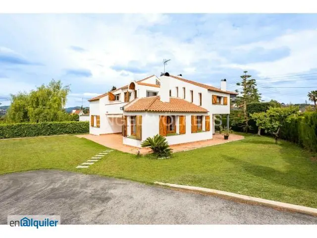 Alquiler Casa Terraza Trastero Palleja Montaña