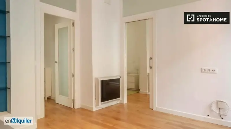 Apartamento 1 Dormitorio Embajadores - Amueblado, Gastos Incluidos