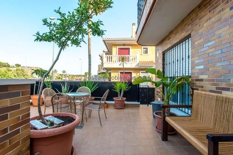 Dúplex en Venta Molina de Segura: Amplia Terraza y Garaje