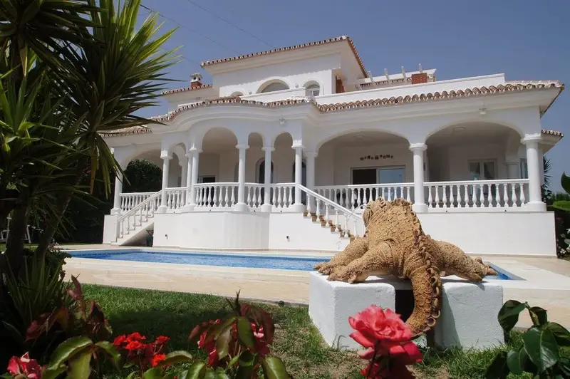 Villa de Lujo en Mijas Costa con Vistas al Mar