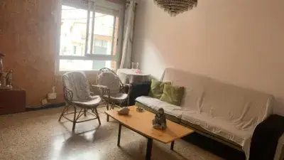 Casa adosada en alquiler en Alzira 198m2 3 habitaciones 2 baños