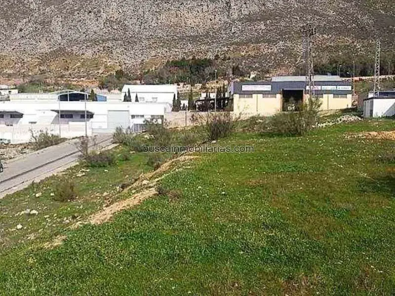 Parcela Urbana Industrial en Venta Loja 5513m2