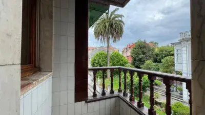 Casa en Venta en Noreña: 4 Plantas, Garaje Amplio y Terraza