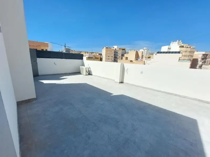 Venta Piso Centro Zapillo Almeria 3 dormitorios 2 baños Solarium