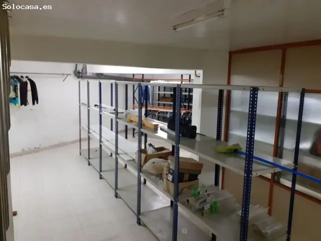 Se Vende Local Comercial con Bajo y Sótano 200m2
