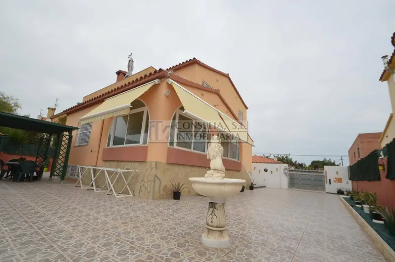 Chalet en Venta en Vinaròs con Vistas al Mar