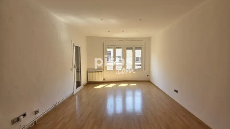 Ático en Manresa 126m2 Reformado 4 habitaciones adaptado