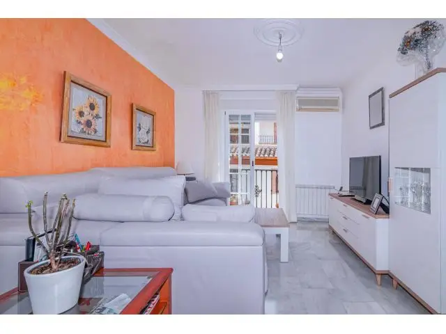 Piso 3 Habitaciones La Zubia Luminoso Bien Ubicado