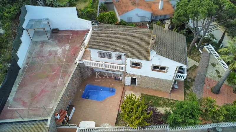 Chalet en Serra Brava Lloret de Mar con Piscina y Barbacoa