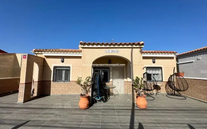 Villa 4 Dormitorios La Marina Reformada Apartamento Anexo