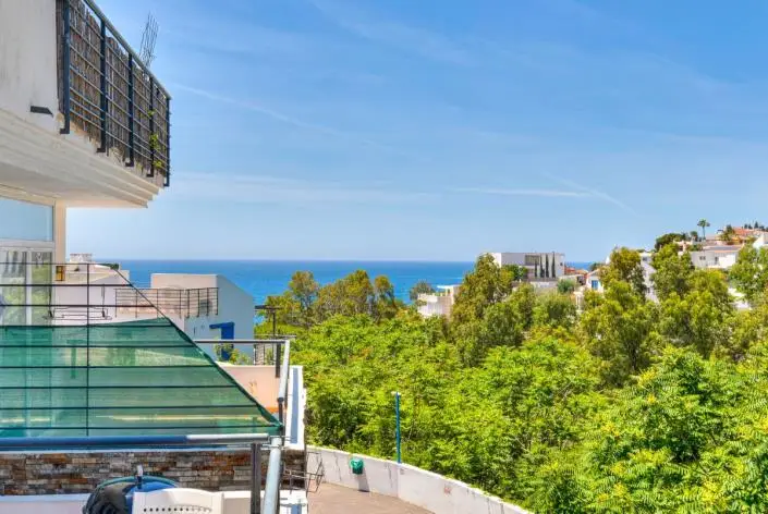 Apartamento 1 Dormitorio con Terraza y Garaje - Cerca de la Playa