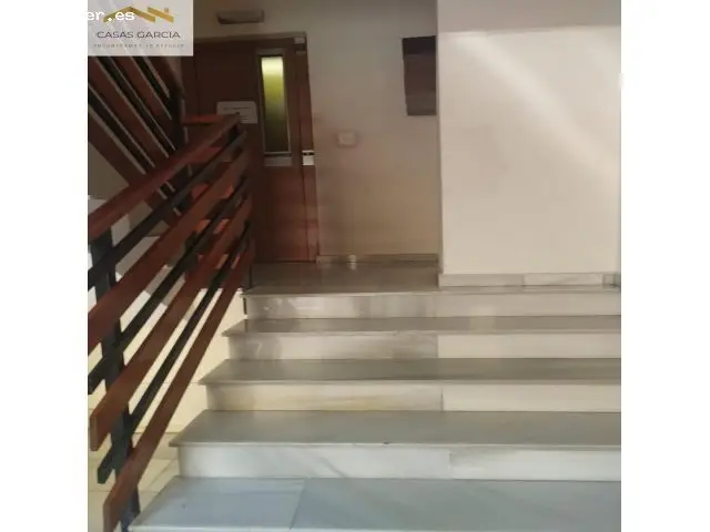 Piso Reformado en Almoradı 130m2 3 Dormitorios 2 Baňos Patio