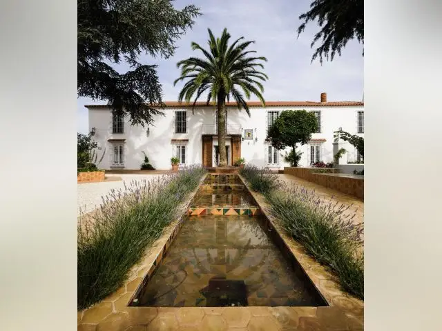 Casa-Villa de 9 Dormitorios alquiler Badajoz, España
