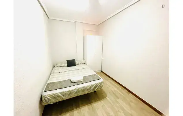 Alquiler Apartamento 3 Habitaciones Valencia Estudiantes Mujeres