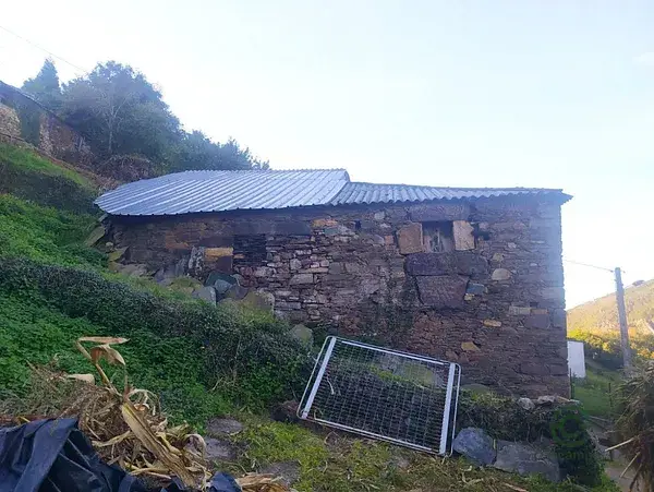 Casa de piedra en Illano Asturias para rehabilitar