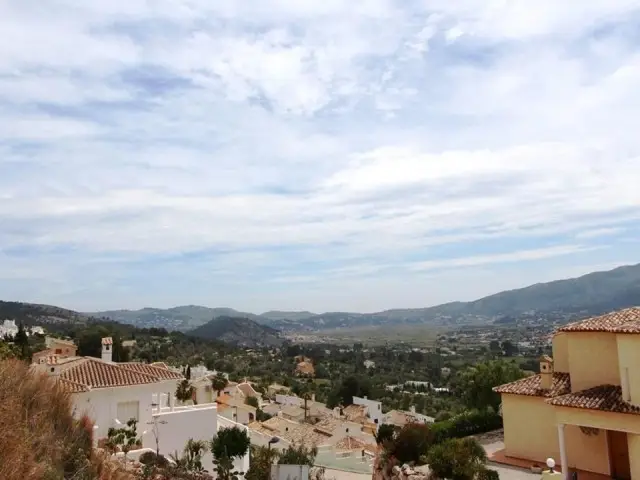 Solar Urbano en Venta Jalón Valle de Paraíso 638m2