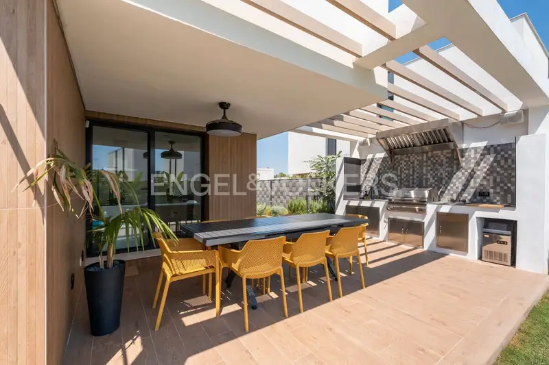 Chalet en alquiler en Bétera, Valencia