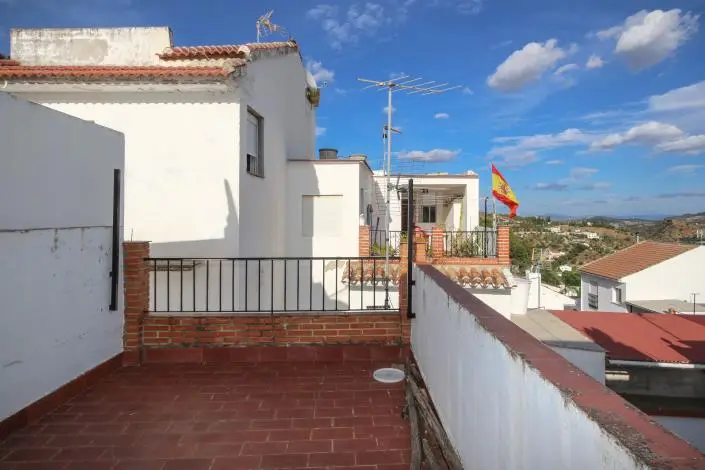 Adosado 4 Dormitorios Tolox Malaga Terraza Vistas