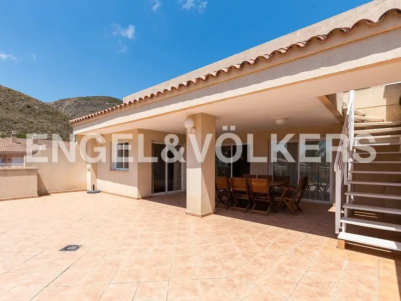 Atico Duplex en Cullera con Vistas al Mar y Piscina