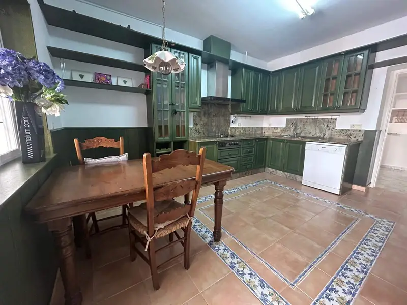 Chalet en Cerrado de Calderon Malaga ciudad alquiler familiar