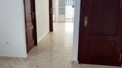 Piso en venta Sanlúcar la Mayor 3 habitaciones 2 baños