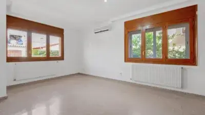 Casa en Vilafant cerca de Figueres 4 dormitorios garaje terraza sotano