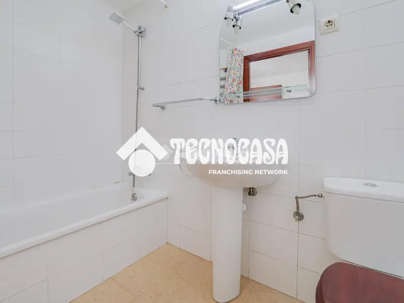 Piso en Venta Sant Adria Besos con Parking y Trastero