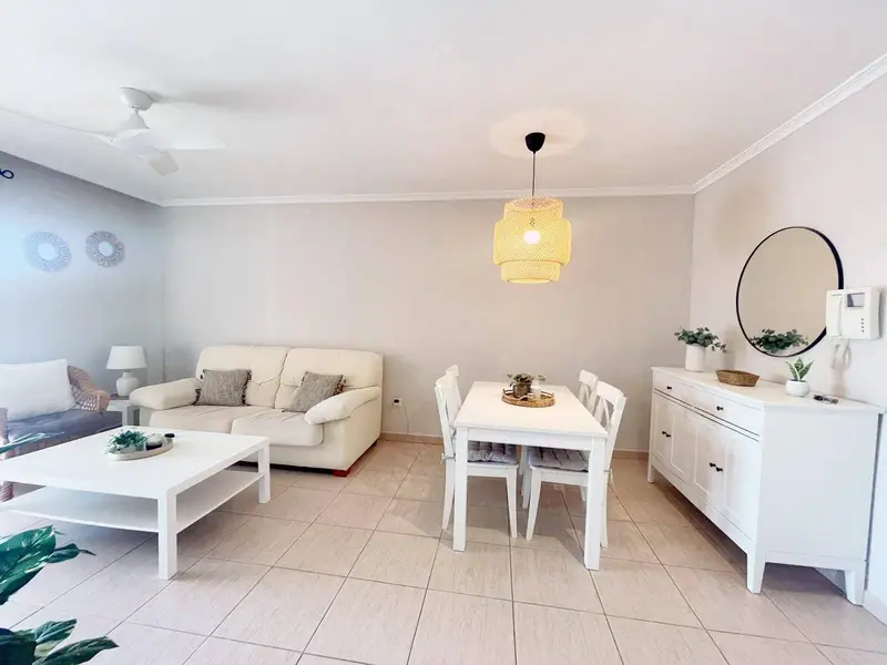 Apartamento en alquiler temporada D	énia Las Marinas cerca del mar