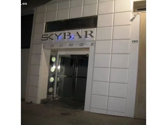 Local Comercial en Venta El Ejido Pabellon 200m2