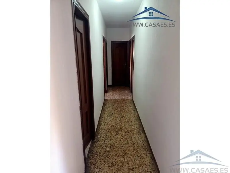 Apartamento 4 Dormitorios en Almería Capital Los Molinos