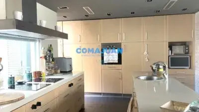 Casa en Centro de Mataró con Vistas al Mar y Terraza