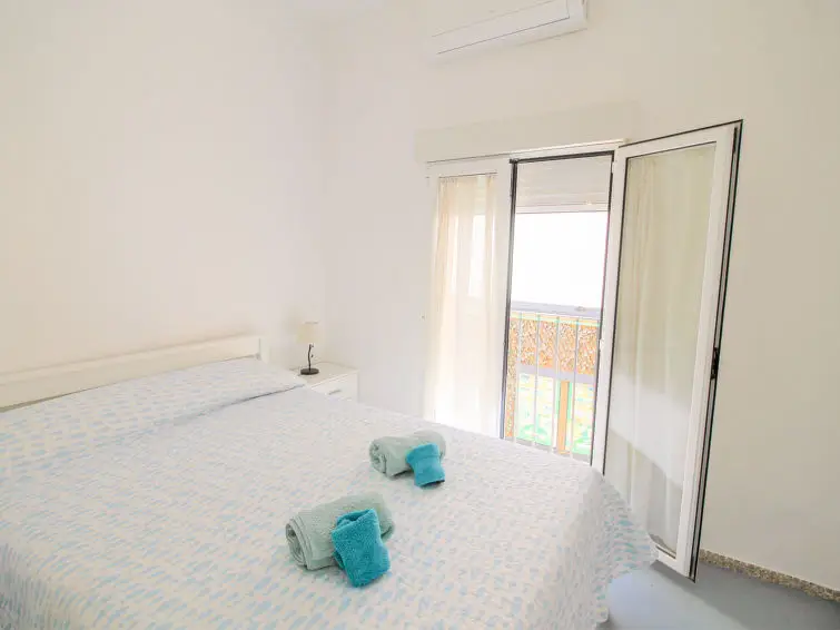Casa-Villa de 4 Dormitorios alquiler Benidorm, España