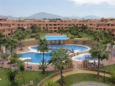 Atico Lujo 2 Dormitorios 2 Banos Isdabe Estepona